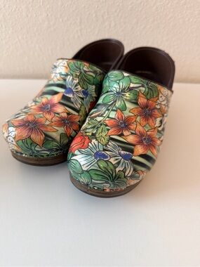 Dansko Professional Floral Tropical Clogs -Tiger Lilly
